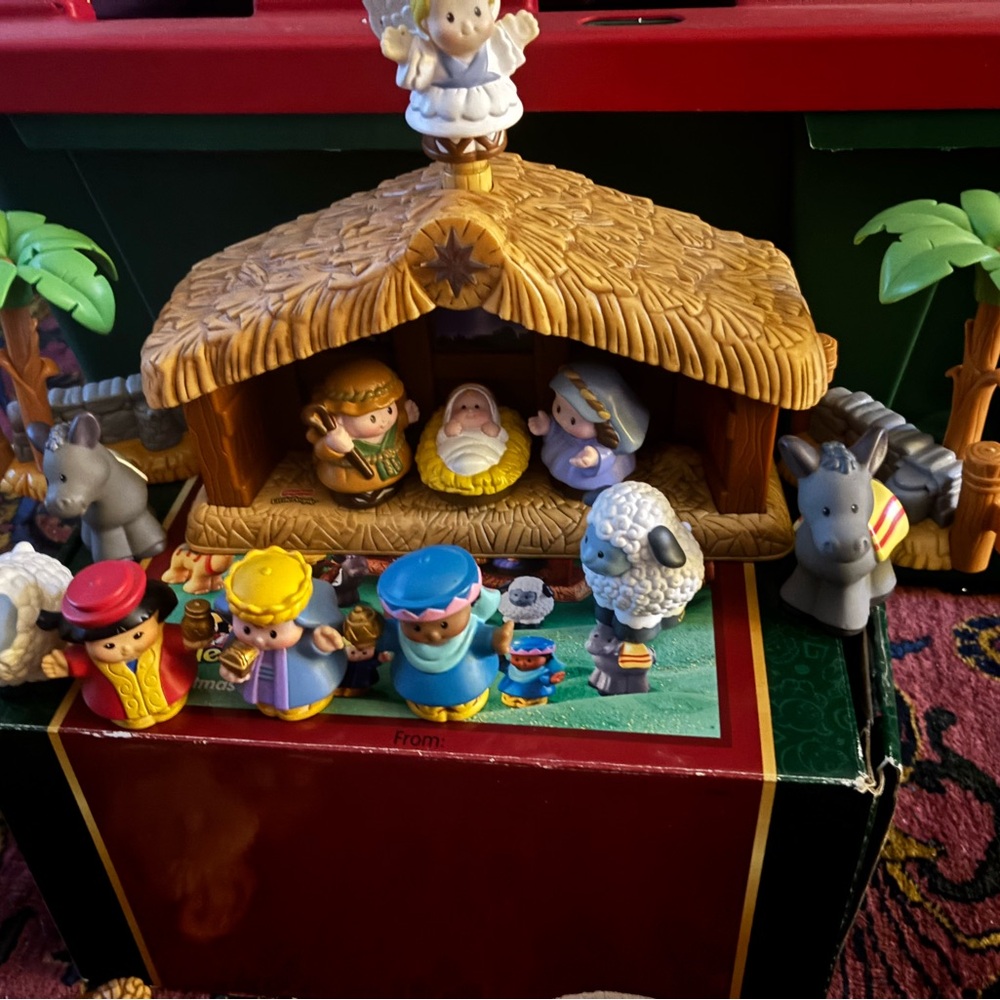 Fisher-Price Little People Christmas  Story Nativity Set - Picture 4 of 12